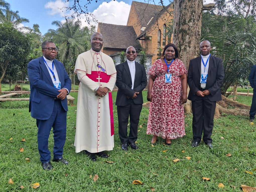 L’ASSOCIATION DES UNIVERSITES ET INSTITUTS SUPERIEURS CATHOLIQUES AU CONGO EN ASSEMBLEE GENERALE A KANANGA L’ASSOCIATION DES UNIVERSITES ET INSTITUTS SUPERIEURS CATHOLIQUES AU CONGO EN ASSEMBLEE GENERALE A KANANGA