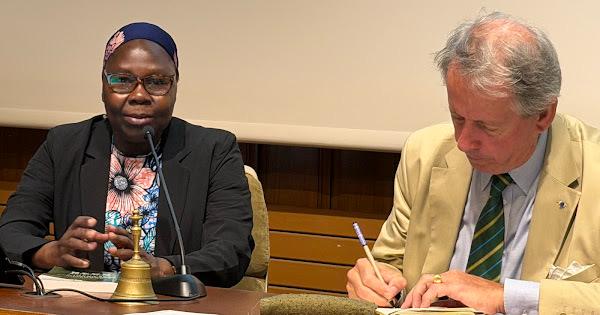 la Professeure Claudine DUMBI, Doyenne de la Faculté d’Économie et Développement en Conférence à l’Académie d’agriculture de France