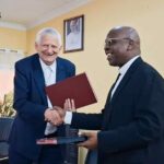 LE RECTEUR DE L’UCC, LE PROF. ABBE LEONARD SANTEDI, A OFFICIELLEMENT PASSÉ LA MAIN AU NOUVEAU PRESIDENT DE L’ASUNICACO, LE PROF. PERE JEAN-LUC VAN DE KERKHOVE DE L’UDBL