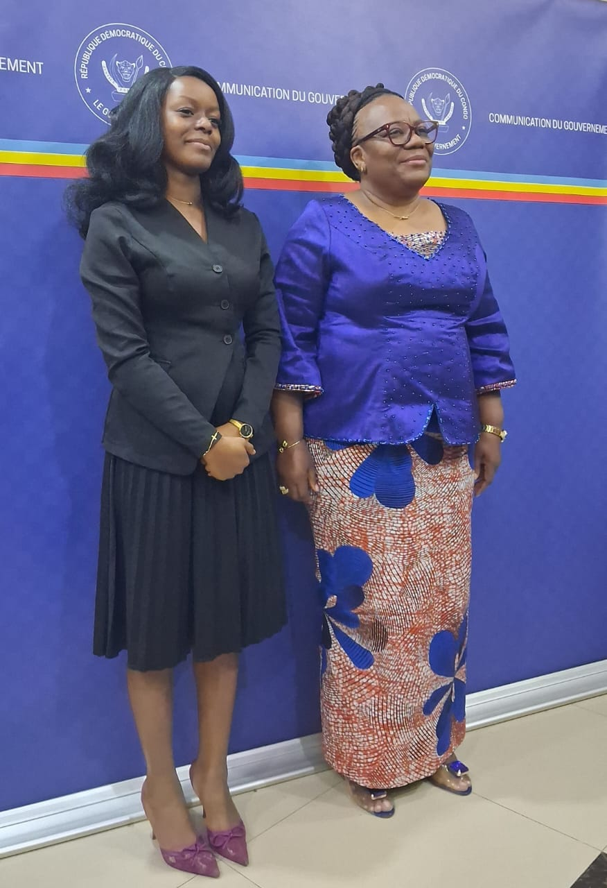 UCC-ESURSI : S.E. MADAME MARIE-THÉRÈSE SOMBO, MINISTRE DE L’ESURSI, ANNONCE A LA MEILLEURE LAURÉATE DE L’UCC, SUBLIME KOYI SALEY, QU’ELLE EST RETENUE, “SANS CONDITION”, BÉNÉFICIAIRE DE LA BOURSE DU GOUVERNEMENT CONGOLAIS POUR SES ÉTUDES DOCTORALES